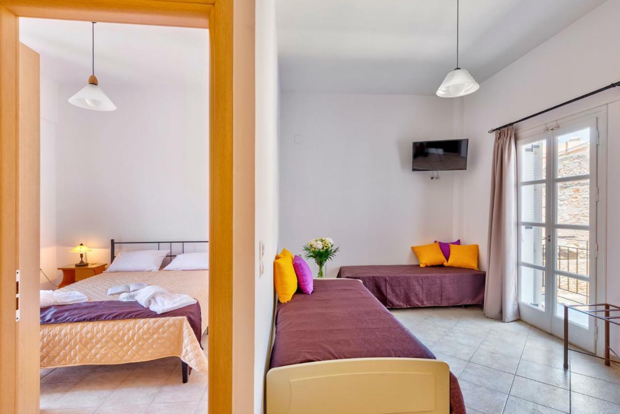 Ethrionplus Two Rooms Apartments Balconies 100 M From The Port Ermoupoli Eksteriør billede